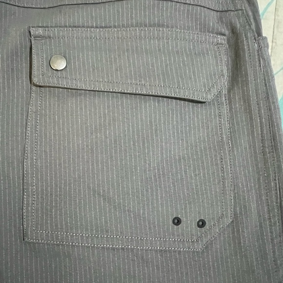 Men’s Lululemon Shorts - Picture 5 of 8